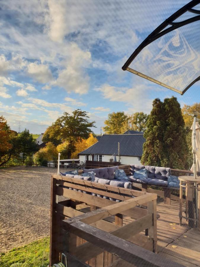 Schoene Wohnung Kleiner Onkel Auf Idyllischem Reiterhof Nahe Burg Eltz Münstermaifeld Exterior foto